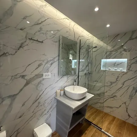 Stefanos Appartement *
