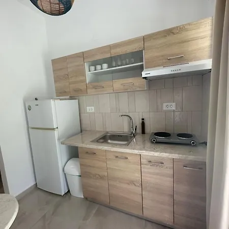 Stefanos Apartament Keri